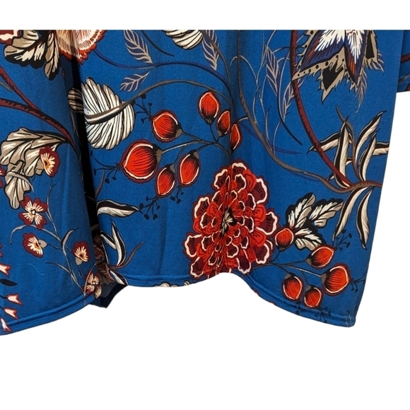 NORTHSTYLE Bold Floral Sharkbite Summer Tunic (M) - Picture 5 of 5